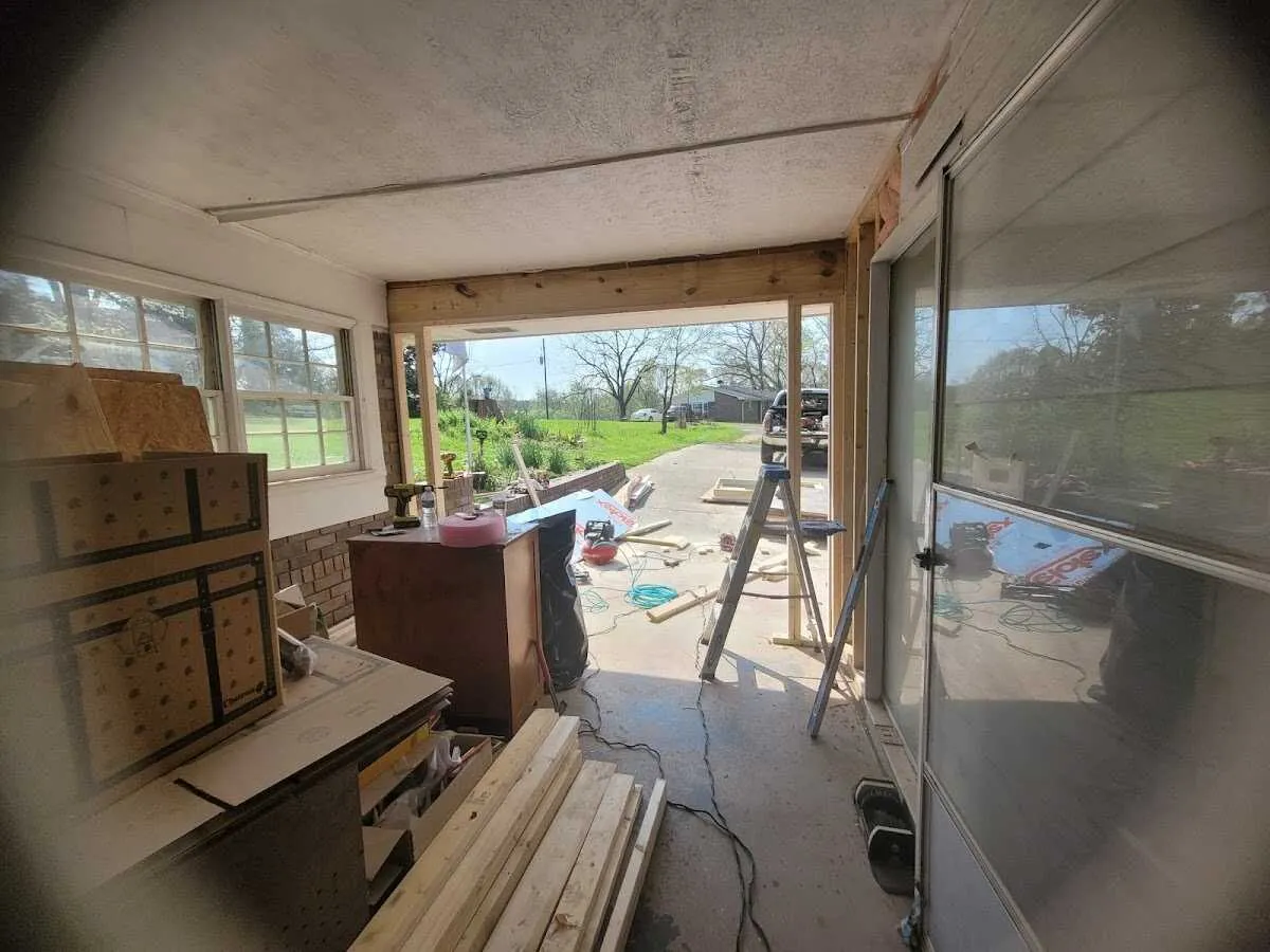 Air movers and dehumidifier for Water Mitigation Services in Dacono